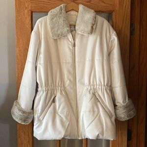 Jones New York Women’s Sz XL Cream Sateen Coat